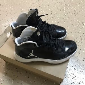 Shoes black and white